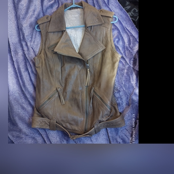 Women's leather vest By DANIER - Picture 5 of 6
